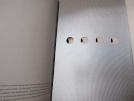 Daimler V8 series 1999 -myyntiesite / brochure