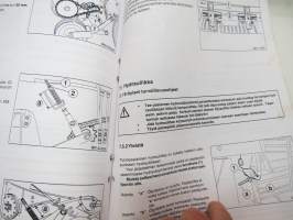 Krone Pyöröpaalaimet  Vario Pack 1500 / Multicut, Vario Pack 1800 / Multicut valmistunumerosta 438 972 alkaen -käyttöohjekirja (nr 436-2 FIN)