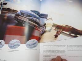 Toyota Avensis 2001 -myyntiesite / brochure