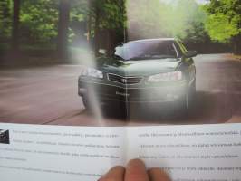 Toyota Camry 2000 -myyntiesite / brochure