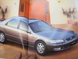 Toyota Camry 2000 -myyntiesite / brochure