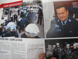 Alibi 2016 nr 11, Jari Salminen murhattiin Bulgariassa - äiti Mari Selenius kertoo, Arvoluljetusauton ryöstö Suomusjärvi, Jokainen kerjuukuppi on osa rikollisliigaa