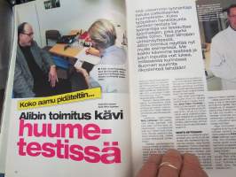 Alibi 2001 nr 1, Miikka Takanen tapettiin Kemissä porukalla, Tauno Pasanen - tytär kertoo - isäni kaunistelee tekojaan, Vaalan mustalettinen sekopää hautausmaalla
