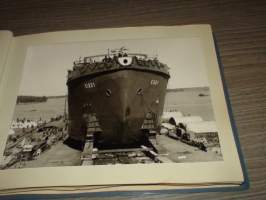 Valmet telakka Asuntoalus C-221  aluksen kastetilaisuus 1.7.1963  vesillelasku ja juhlat valokuvakansio