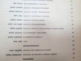 Sensuuri - Jyväskylän ylioppilaslehti 5-vuotisjulkaisu 1966, sisältää monipuolisesti artikkeleita tuolloisesta sensuurista ja sensuurikeskustelusta yhteiskunnassa