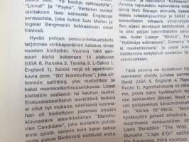 Sensuuri - Jyväskylän ylioppilaslehti 5-vuotisjulkaisu 1966, sisältää monipuolisesti artikkeleita tuolloisesta sensuurista ja sensuurikeskustelusta yhteiskunnassa