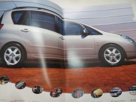 Toyota Corolla Verso -myyntiesite / brochure