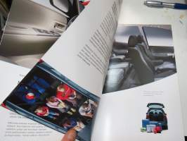 Toyota Corolla Verso -myyntiesite / brochure