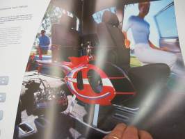 Toyota Avensis Verso 2002 -myyntiesite / brochure