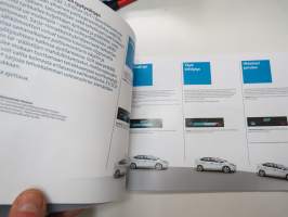 Toyota Prius 2010 -myyntiesite / brochure
