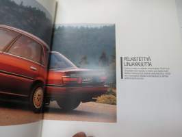 Toyota Camry 1988 -myyntiesite / brochure