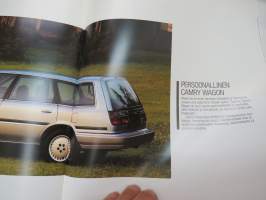 Toyota Camry 1988 -myyntiesite / brochure