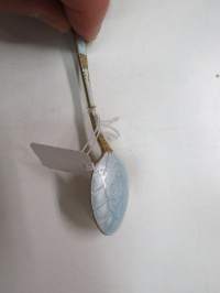Emalilusikka -spoon