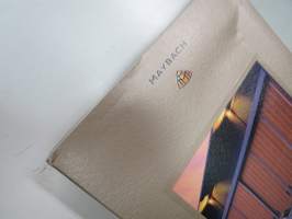 Maybach 57, 62 - The Automobiles - Paris Motor Show 2002 -esittely- / lanseerauskansio pressikuvineen ym. -press kit