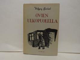 Ovien Ulkopuolella