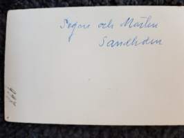 CDV - Visiittikorttivalokuva. Signe ja Martin.