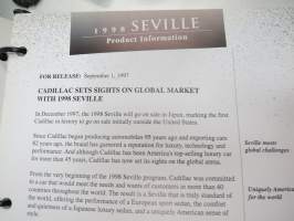 Cadillac Seville 1998 Product / Media Information -kansio, sisältää mm. noin 20 pressikuvaa