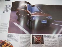 Mazda 323 1982 -myyntiesite / brochure