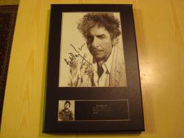 Bob Dylan, canvastaulu, koko 20 cm x 30 cm. Teen näitä vain 50 numeroitua kappaletta. Yksi heti valmiina lähetettäväksi.