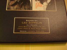 Led Zeppelin, The Wall, canvastaulu, koko 20 cm x 30 cm. Teen näitä vain 50 numeroitua kappaletta. Yksi heti valmiina lähetettäväksi.