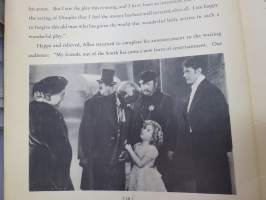 Shirley Temple in &quot;Dimples&quot; - A 20th Century Fox Production -elokuvan mukaan tehty kirja