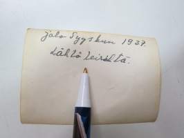 Hyvästi Perkjärvi, siviiliin 1938 (KTR1) -valokuva / photograph