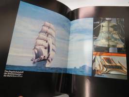 Das grosse Buch der Windjammer -suurten purjelaivojen esittelyä, myös suomalaisomistuksesssa olleita aluksia