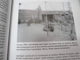 Tulevaisuutta rakentamassa  Turun Lyseo 1903 - 2003