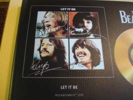 The Beatles, canvastaulu, koko 20 cm x 30 cm. Teen näitä vain 50 numeroitua kappaletta. Yksi heti valmiina lähetettäväksi.