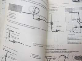 Eberspächer X2 -lämmityslaitteen käyttö-, asennus- ja huolto-ohjeet, 2 eri julkaisua -heater manuals in finnish