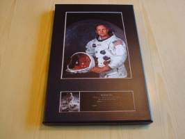 Apollo 11, 50-vuotis 1969-2019, canvastaulu, koko 20 cm x 30 cm. Teen näitä vain 50 numeroitua kappaletta. Yksi heti valmiina lähetettäväksi.