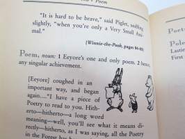 The Pooh Dictionary - The complete guide to yhe words of Pooh &amp; all the animals in the forest(Nalle Puh sanakirja)