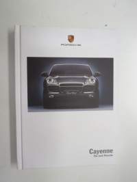 Porsche Cayenne 2002 -myyntiesite / myyntikirja -sales brochure (book)
