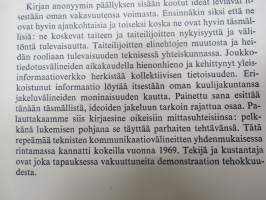 Valkoinen kirja - Taide ja vastaluse