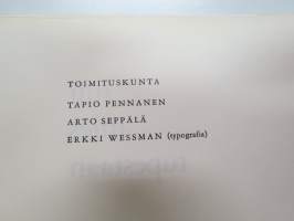 Tuli mies tupestaan - Manuscript -63 -kulttuurikatsaus satakuntalaisten taiteilijoiden tuotantoon &quot;antologia&quot; vastalauseena muun Suomen syrjivään asenteeseen