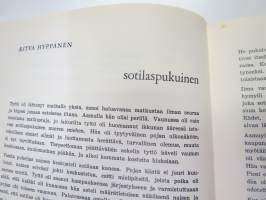 Tuli mies tupestaan - Manuscript -63 -kulttuurikatsaus satakuntalaisten taiteilijoiden tuotantoon &quot;antologia&quot; vastalauseena muun Suomen syrjivään asenteeseen