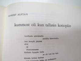 Tuli mies tupestaan - Manuscript -63 -kulttuurikatsaus satakuntalaisten taiteilijoiden tuotantoon &quot;antologia&quot; vastalauseena muun Suomen syrjivään asenteeseen