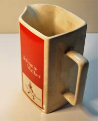 Johnny Walker mainos kannu 16x16x8 cm