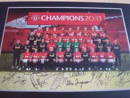 Manchester United, jalkapallo, canvastaulu, koko 20 cm x 30 cm. Teen näitä vain 50 numeroitua kappaletta. Yksi heti valmiina lähetettäväksi.