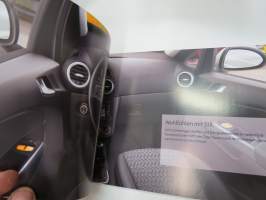 Opel Corsa 2012 -myyntiesite / sales brochure