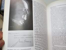Kultaa ja taivaansinistä - I guld och himmelsbått -Turun Maakuntamuseo näyttelyesite nr 15, näyttelykirja, vapaamuurarihistoriaa -exhibition publication / catalog