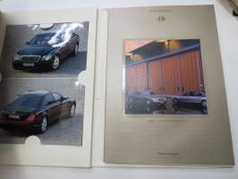 Maybach 57, 62 - The Automobiles - Paris Motor Show 2002 -esittely- / lanseerauskansio pressikuvineen ym. -press kit