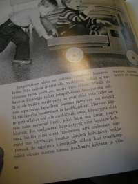 leikki-ikäinen lapsi. t-kirjat