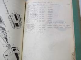 Sisu kuorma-autot K-25 SI/4000, K-28 SI/4500 1956-1958 varaosaluettelo -parts catalog