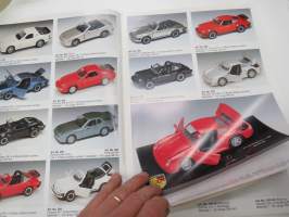 NZG Modelle 1990 -catalogue / pienoismalliluettelo