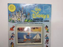 Walt Disney´s Character Collecting Cards - 18 actual scenes from Walt Disney Movies -Disney-elokuvien hahmojen keräilykortteja, avaamaton pakkaus