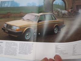 Volvo 1981 mallisto -myyntiesite / sales brochure