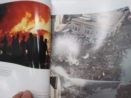 The 1989 San Francisco Bay Earthquake - Portraits of Tragedy and Courage -San Franciscon maanjäristys - kuvakirja