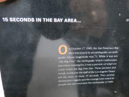 The 1989 San Francisco Bay Earthquake - Portraits of Tragedy and Courage -San Franciscon maanjäristys - kuvakirja