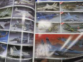 Hasegawa 2004 Catalogue